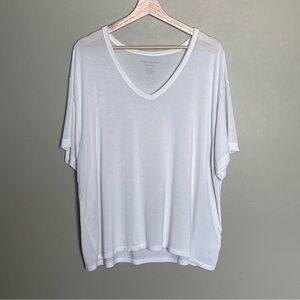 American eagle soft & sexy white v neck tee shirt size XL